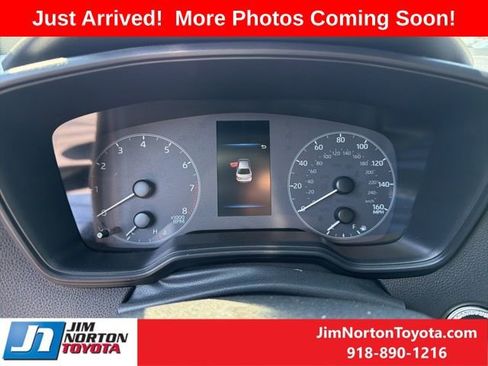 Used 2024 Toyota Corolla SE image 11