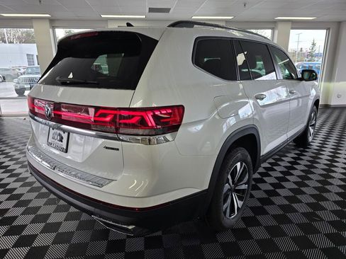 New 2026 Volkswagen Atlas SE image 4