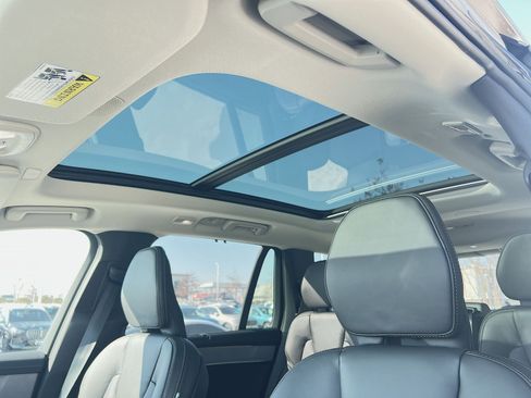 New 2026 Volvo XC90 B6 Ultra w/ Protection Package Premier AWD/4WD image 24