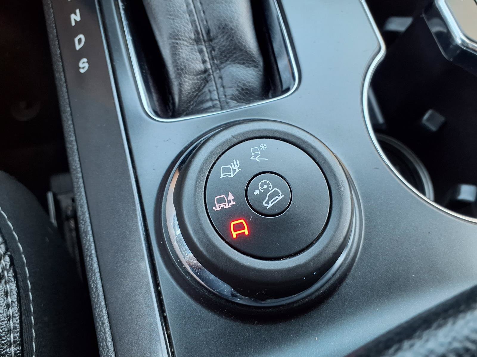 Used 2018 Ford Explorer Limited AWD/4WD image 11