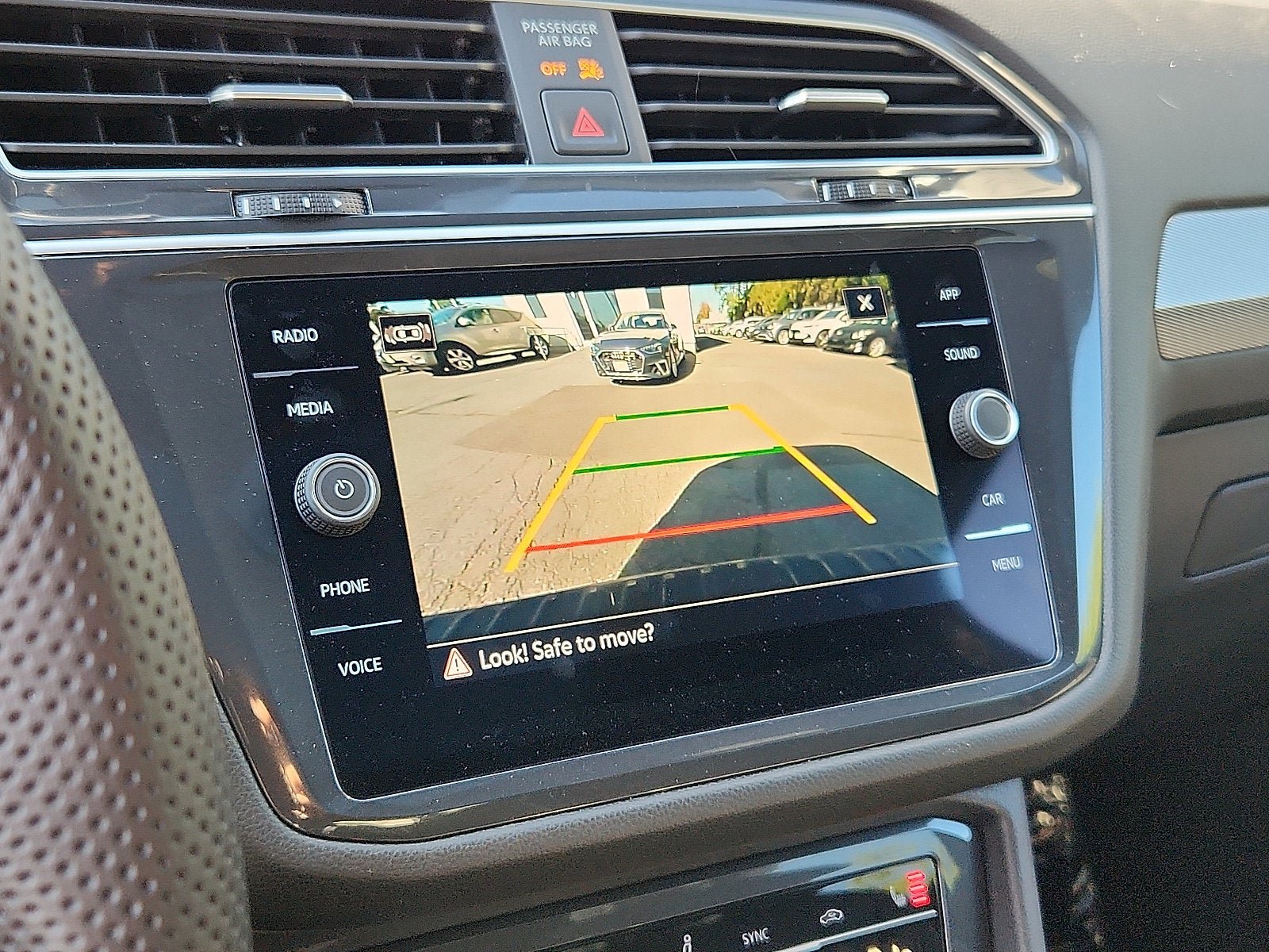 New 2024 Volkswagen Tiguan SE R-Line AWD/4WD image 15