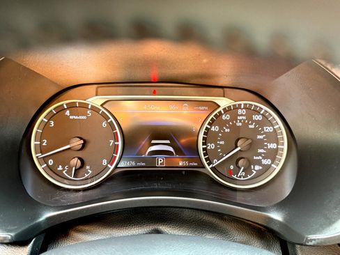 Used 2021 Nissan Sentra SV image 61