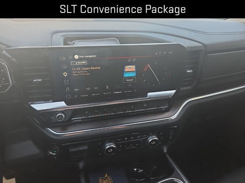Used 2024 GMC Sierra 1500 SLT w/ SLT Premium Plus Package AWD/4WD image 16