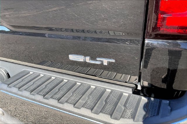 Used 2020 GMC Sierra 1500 SLT w/ SLT Premium Package AWD/4WD image 22
