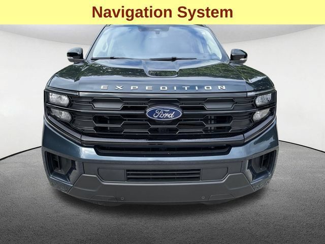 Used 2025 Ford Expedition Active AWD/4WD image 4