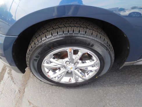 Used 2017 Chevrolet Equinox LT image 9