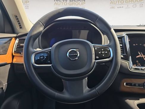 Used 2023 Volvo XC90 B6 Plus w/ Protection Package Premier AWD/4WD image 12