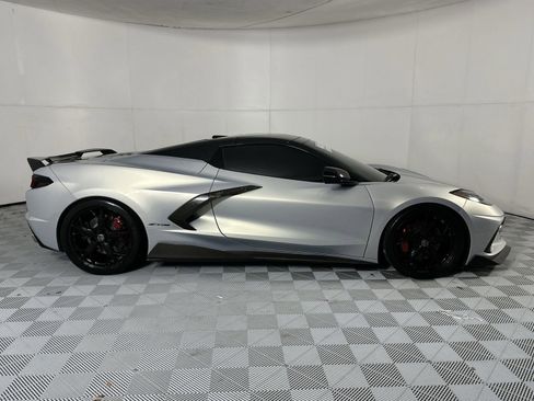 Used 2021 Chevrolet Corvette Stingray Premium Conv w/ Z51 Performance Package RWD image 9