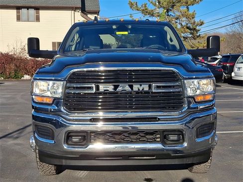 Used 2019 RAM 3500 Big Horn image 2