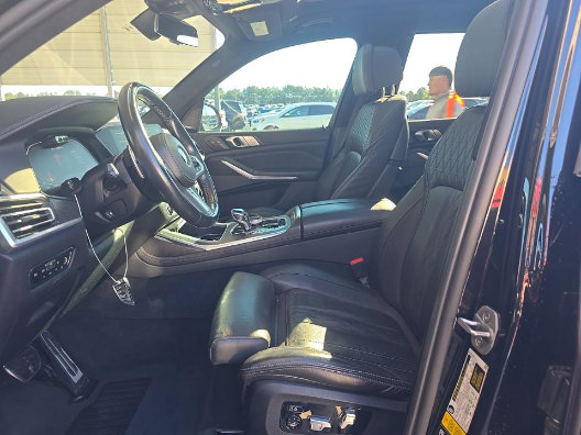 Used 2022 BMW X7 M50i AWD/4WD image 4