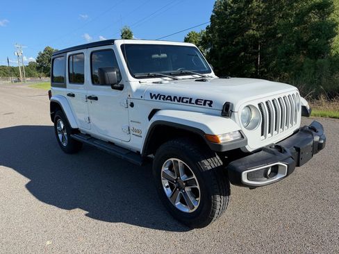 Used 2021 Jeep Wrangler Unlimited Sahara AWD/4WD image 4