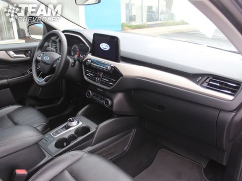 Used 2022 Ford Escape SEL image 28