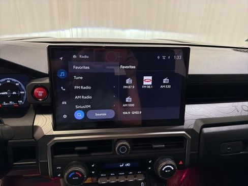 Used 2025 Toyota 4Runner TRD Off-Road Premium AWD/4WD image 16