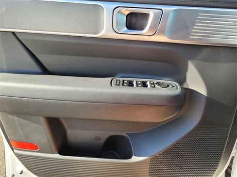 New 2026 Hyundai Santa Fe SE image 16