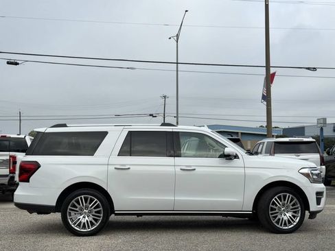Used 2024 Ford Expedition Max Limited AWD/4WD image 7