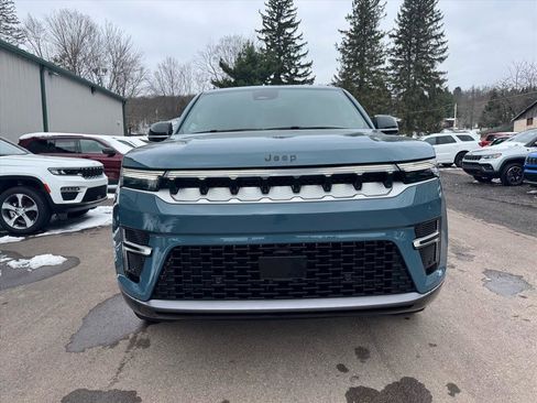 Used 2026 Jeep Grand Wagoneer image 2