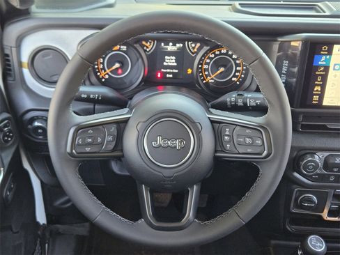 New 2026 Jeep Wrangler Unlimited Sport image 25