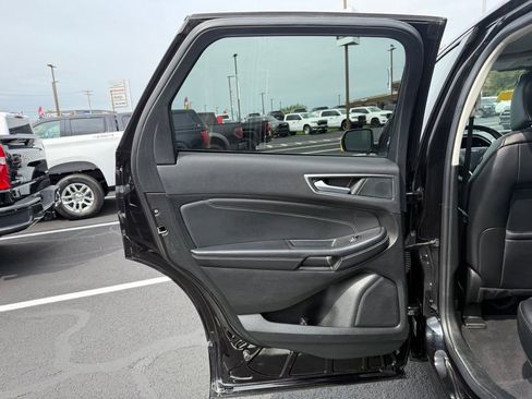 Used 2024 Ford Edge Titanium AWD/4WD image 8