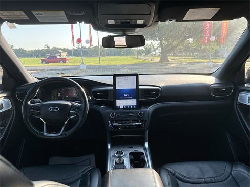 Used 2020 Ford Explorer ST w/ ST Street Pack image 31