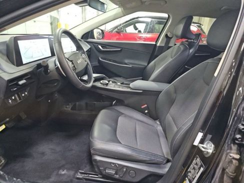 Used 2024 Kia EV6 Light image 9
