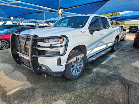 Used 2022 Chevrolet Silverado 1500 RST AWD/4WD image 2