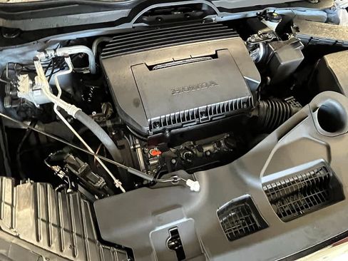 New 2026 Honda Pilot Touring image 11