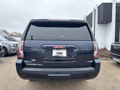 Used 2019 GMC Yukon XL SLT w/ Open Road Package image 8