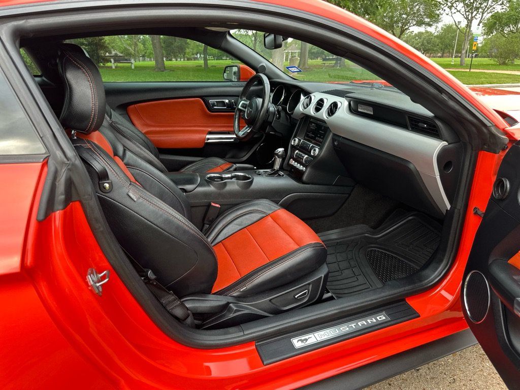 Used 2015 Ford Mustang GT Premium RWD image 18