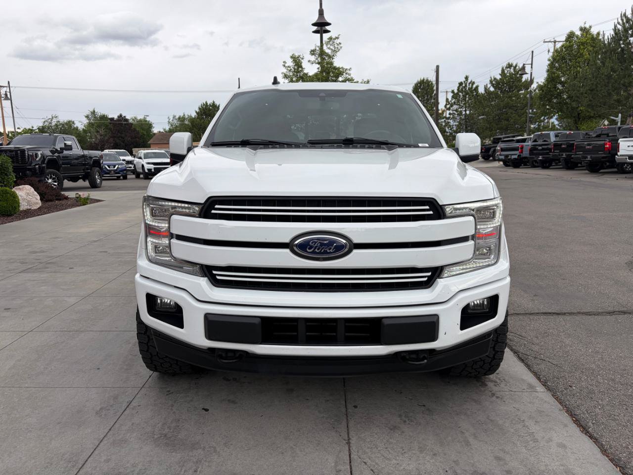 Used 2019 Ford F150 Lariat w/ Equipment Group 502A Luxury AWD/4WD image 8