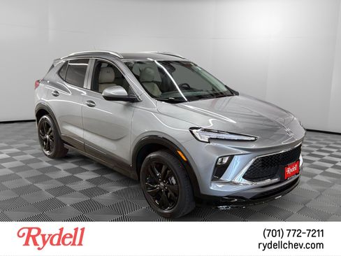Used 2024 Buick Encore GX Sport Touring AWD/4WD image 7