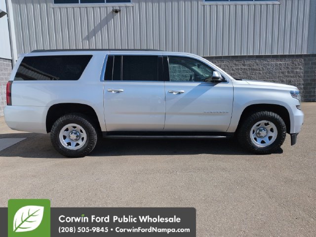 Used 2019 Chevrolet Suburban 4WD w/ Enhanced Driver Alert Package image 2
