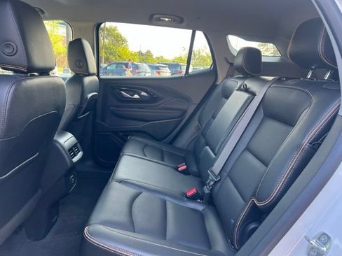 Used 2022 GMC Terrain AT4 AWD/4WD image 18