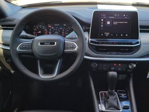 New 2026 Jeep Compass Latitude AWD/4WD image 13