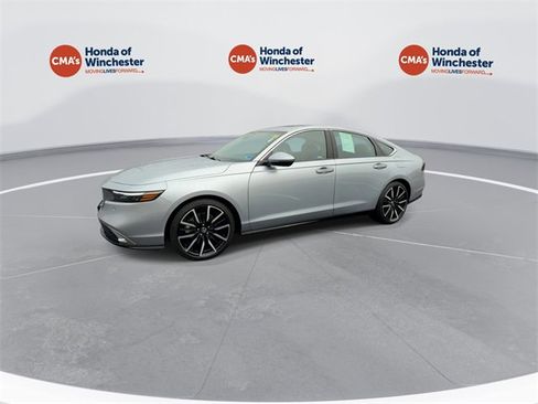 Certified 2025 Honda Accord Touring image 5