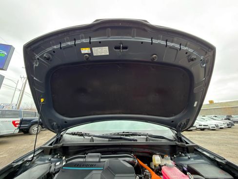 Used 2024 Kia Sportage EX image 3