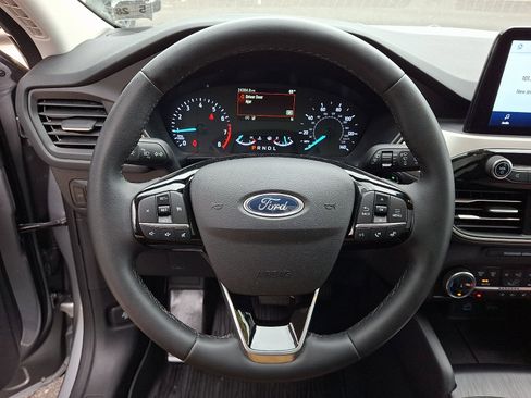 Certified 2022 Ford Escape SE w/ SE Sport Appearance Package AWD/4WD image 21