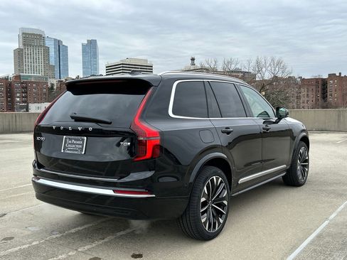 New 2026 Volvo XC90 T8 Ultra w/ Protection Package Premier AWD/4WD image 2