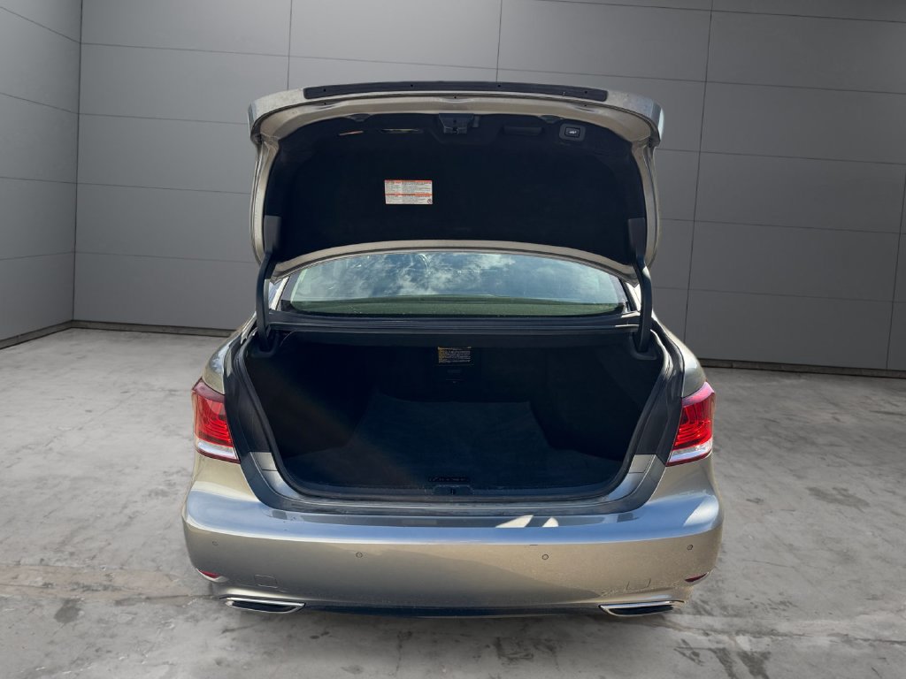 Used 2016 Lexus LS 460 AWD w/ Comfort Package image 19
