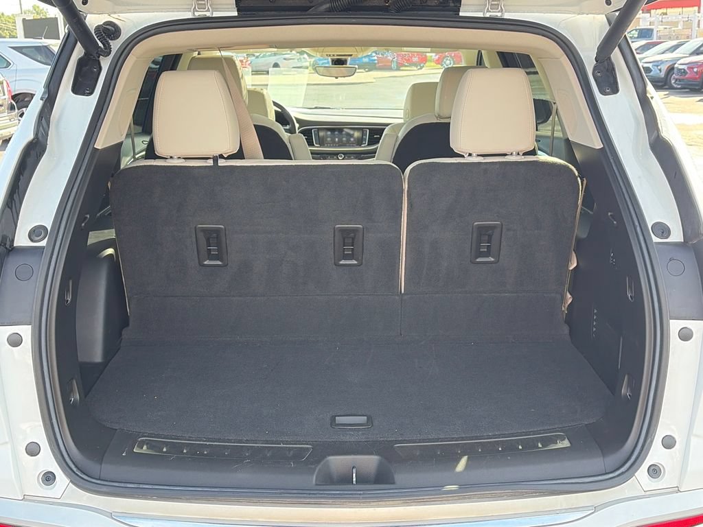 Used 2022 Buick Enclave Premium w/ Experience Buick Package FWD image 7
