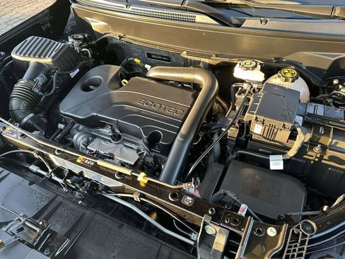 Certified 2023 GMC Terrain SLE w/ Driver Convenience Package image 9