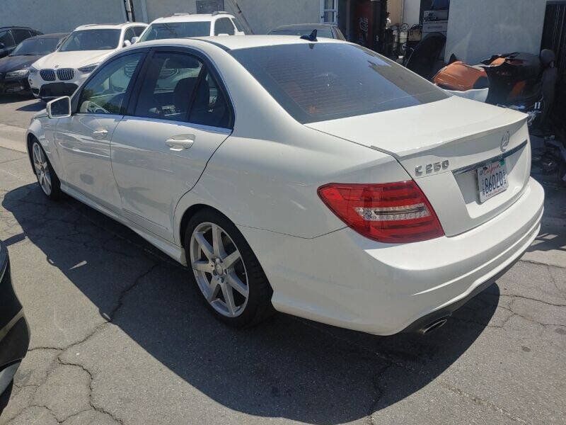 Used 2012 Mercedes-Benz C 250 Sedan image 23