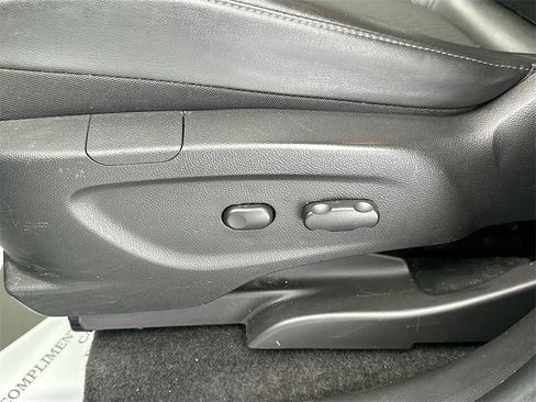 Used 2018 Buick Encore Preferred image 18