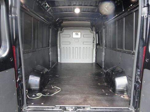 Used 2021 RAM ProMaster 2500 FWD image 11