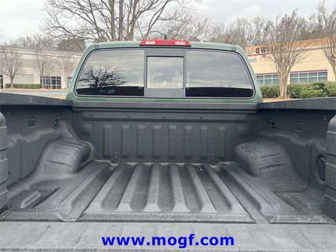 Used 2022 Nissan Frontier PRO-4X w/ Off-Road Protection Package image 27