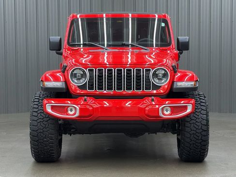 Used 2025 Jeep Wrangler Unlimited Sahara w/ Safety Group AWD/4WD image 8