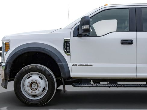 Used 2019 Ford F550 4x4 SuperCab Super Duty image 10