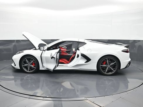 Used 2023 Chevrolet Corvette Stingray Preferred Cpe w/ Z51 Performance Package RWD image 24