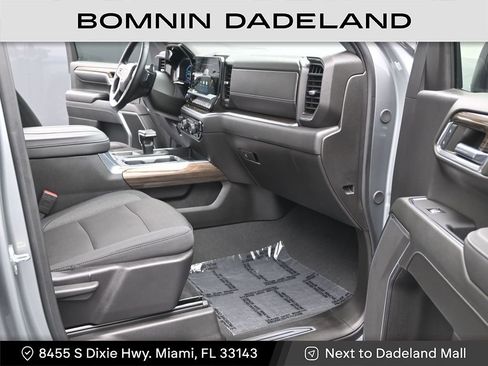 Used 2024 Chevrolet Silverado 1500 LT image 18