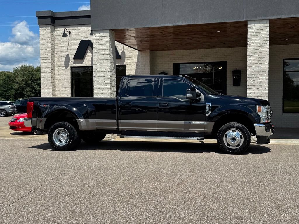 Used 2022 Ford F350 Lariat w/ Lariat Ultimate Package AWD/4WD image 18
