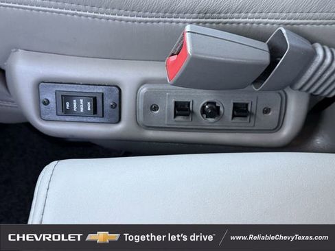 Used 2022 GMC Savana 2500 Extended w/ Enhanced Convenience Package image 31